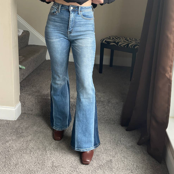 Cello two-tone flare high rise jeans juniors size 7 - Picture 3 of 9